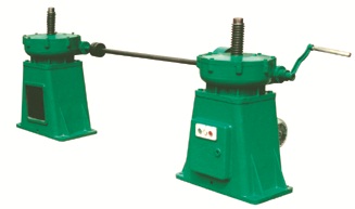 QL手电两用双吊点螺杆启闭机